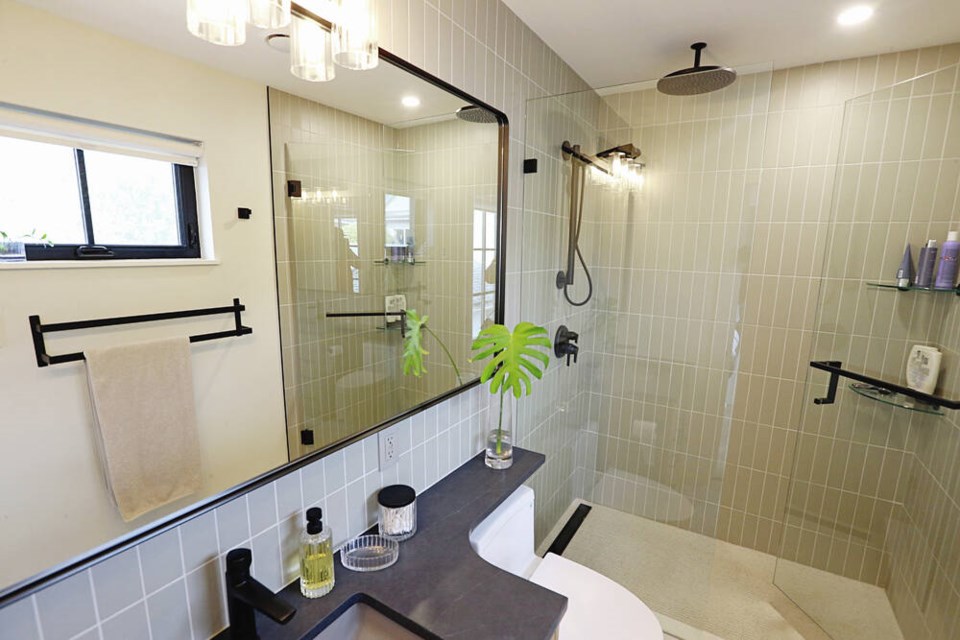 Award-Nominated Custom Home — Full Electrical & HVAC by AE Electric Ltd 9 Award-Nominated Custom Home — Full Electrical & HVAC by AE Electric Ltd 9